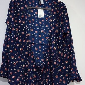 NWT H&M Blue Floral Wrap Top SIZE 16 (Pic)